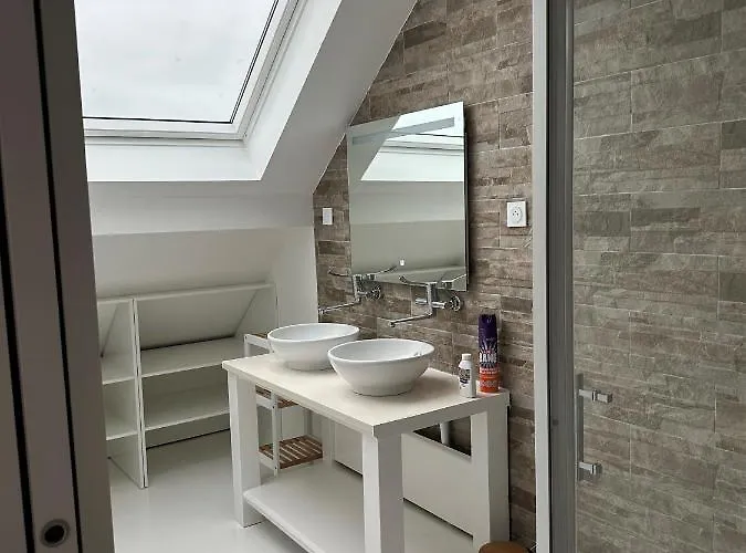 L'atelier Du Peintre * Dunkirk